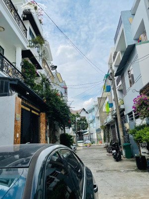 bán nhà 4 tầng đẹp, đường tăng nhơn phú, hxh 7 chỗ, 4 phòng ngủ, 68m2 - vào ở ngay