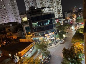 giảm tiếp 1.5 tỷ -- đg ngô thì nhậm -- mt 6 m -- phân lô vỉa hè đường thông -- kinh doanh