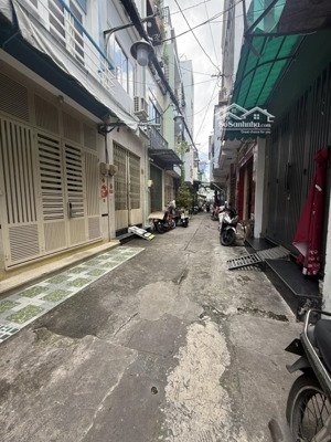 quận 5 cao đạt hẻm 4m thông nhiều hướng 30m2, giá 5 tỷ hơn xíu