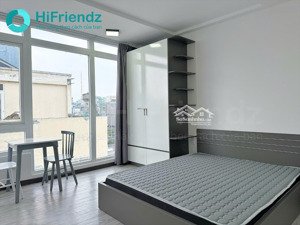 cho thuê chdv dạng không có gác mới xây full nội thất view siêu đẹp giáp quận 1