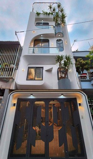 bán nhà hẻm nhựa 6m nguyễn thị minh khai q3 . (3,8 x 16m) 3 lầu