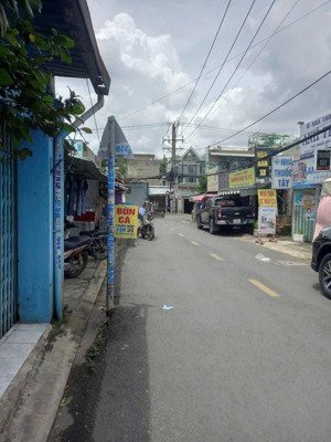 bán nhà cấp 4 dãy trọ mặt tiền hiệp thành 06 dt 4.20 x25 giá 7.1 ty lh 