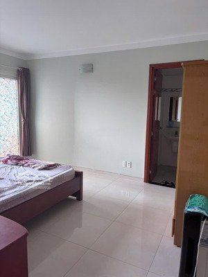 chuyển nhà bán căn hộ 65m2, 2pn