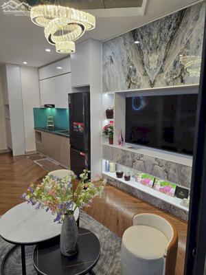 Bán nhà TT Lò Đúc 43m2 đủ nội thất 2 phòng ngủ ở ngay 2.75 tỷ