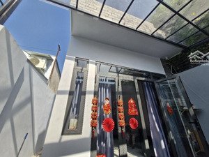 nhà 2 tầng 85m2 đường kha vạn cân ngay cạnh cầu vượt linh xuân