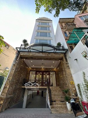 bán gấp trong tháng tòa nhà mt bạch đằng p.2 q.tân bình-dt:8x22m hầm 7tầng-hdt:390tr/th-gía 55 tỷ