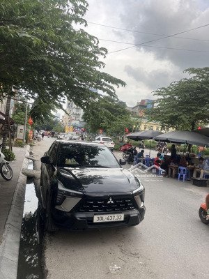 tòa văn phòng siêu vip phố đồng me . mặt tiền khủng , ôtô tránh đỗ, kinh doanh sầm uất