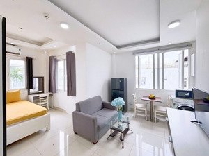 phòng đón nắng máy giặt riêng - bảo vệ 24/7 phú nhuận