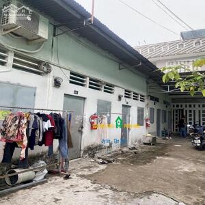  Bán gấp nhà mặt phố Quận 9 – Đường ô tô thông thoáng - Dãy trọ có sẵn HĐT 180 triệu 