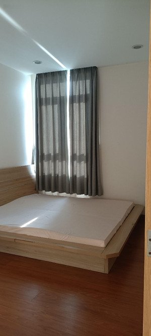 tôi cần cho thuê ch himlam riverside, 60m2, 2pn ,2 wc, nội thất cơ bản,giá 13/th. lh: 