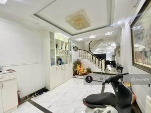 bán nhà phố nhân hòa 6 tầng 5,6m mặt tiền gara ô tô 30m thêm bãi gửi 40m ra mặt phố ngay ngã tư sở