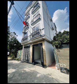 bán gấp nhà phú lương oto tránh,nhà lô góc. gần quốc lộ 21b. đại học đại nam.hàng xóm thân thiện.