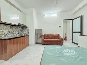 nhà 8 tầng, ô tô vào tận nơi 27 phòng khép kín, ba đình