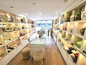 cho thuê nhà mặt phố trần thái tông, diện tích: 95m2x5 tầng, kinh doanh quá ổn , mọi mô hình