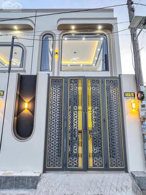 Nhà trệt lửng xây mới 3 phòng ngủ, gần trường đại học Y Dược Cần Thơ