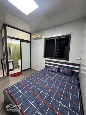 chủ nhà chuyển bán mặt đất mua chung cư nên cần nhượng lại căn nhà nằ tại phố hồng mai