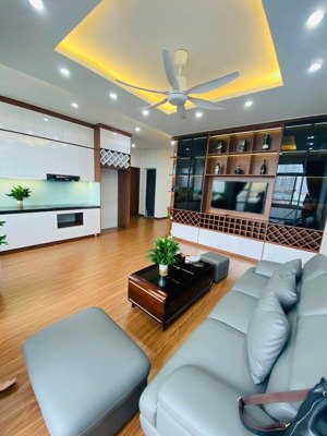 bán chung cư an lạc phùng khoang 98 m2 , 3 ngủ , 2 wc , giá 5,7 tỷ, nhà đẹp như hình