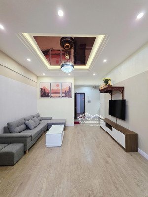 bán căn hộ chung cư cực đẹp! trung hòa, cầu giấy. 69m 2 phòng ngủ có thể cải tạo thành 3 giá 5.5tỷ