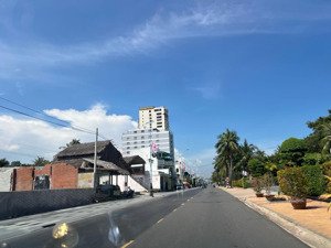 chính chủ bán đất khu phố 1 hàm tiến - xây khách sạn ,sát sealink ,giá tốt phan thiết.