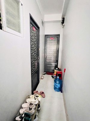 5 tầng- vuông 3.4 x 19m- 9pn- hẻm ôtô- thích quảng đức p5 pn- 10,5 tỷ