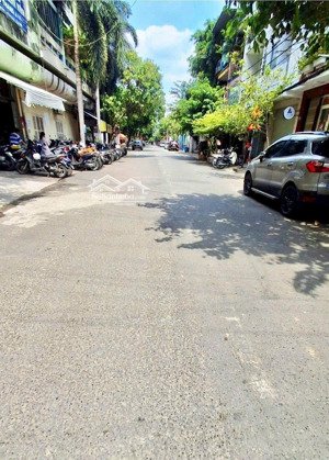 bán nhà mặt tiền bàu cát 2 tân bình, 5 tầng thang máy, 68m2 vuông vức, kinh doanh đỉnh, 16.5 tỷ tl