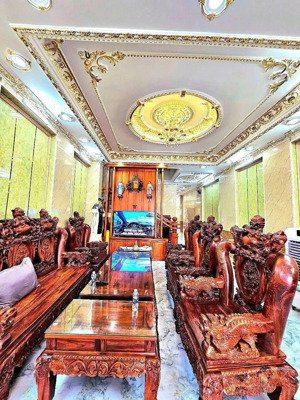 bán biệt thự tân cổ điển, gần chợ lái thiêu, nhà thờ lái thiêu, dtxd 600m2, thuận an chỉ hơn 15tỷ