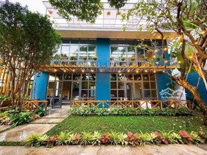 villa/office xuân thủy, thảo điền dt / size: 600m kết cấu / structure: trệt + 2 lầu + sân