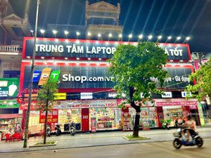 cho thuê mbkd phố hoàng quốc việt dt 300m mt 15m nhận diện thương hiệu cực tốt vị trí vàng kd