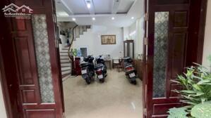 HIẾM – KIM NGƯU – LÔ GÓC – Ô TÔ TRÁNH – SỔ VUÔNG – 5 TẦNG – 40m² – 11.2 TỶ