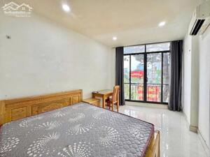 Căn Hộ Ban Công Tại Hoàng Sa Quận 3 Gần Đại Học Kinh Tế, Toà Viettel