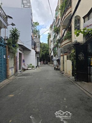 nhà 4 tầng không lg 1/ đồng xoài ngay cộng hoà - nhà ga t3 chỉ 6.6 tỷ