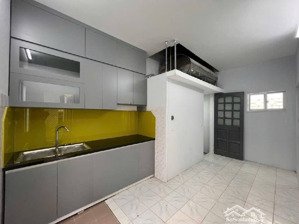 lô góc 3 thoáng, mặt ngõ kinh doanh ngày đêm - dt 30m2 - phố bạch mai - cách ô tô 10m