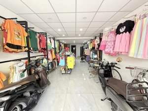 bán nhà mặt tiền thích quảng đức - phan đăng lưu - sổ vuông 4x15 , 5 tầng thiết kế hiện đại