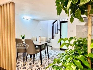 siêu phẩm phố trạm - ngõ thông, ô tô vào nhà, thang máy - full nội thất 40m² x 6 tầng 9.x tỷ có tl