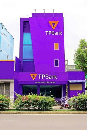 bán gấp tòa nhà siêu khan hiếm mặt tiền cộng hòa ( 15mx25m) hầm 7 tầng đang cho bank thuê 300tr/th