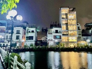 bán toà biệt thự 8 tầng ngọc thuỵ hơn 22 tỷ-view hồ-vĩa hè-ô tô tránh-mặt tiền 8m-thang máy nhập