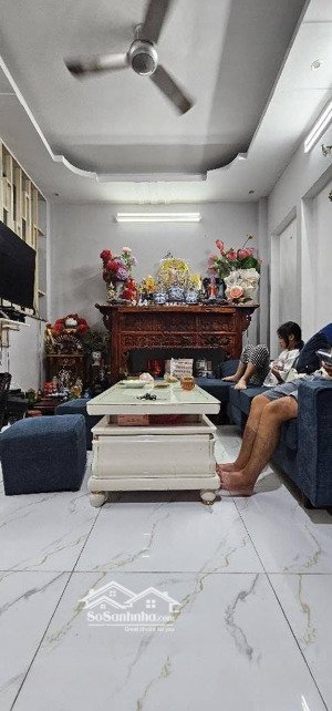 lô góc siêu hiếm nhà lĩnh nam 36m x 5 tầng ngõ nông giá chỉ hơn 5 tỷ vị trí: lĩnh