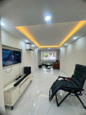 bán nhà mặt tiền mới đẹp full nội thất trung tâm quận 10 - dt 3 x 13m - giá chỉ 10.8 tỷ