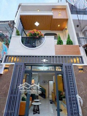 bán lỗ sâu! nhà trung tâm q3 giá chỉ 2tỷ990tr đường nam kì khởi nghĩa 56m2, sổ riêng sang tên ngay