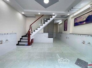 nhà gần chợ dĩ 1 ,phường đông hòa tp dĩ an