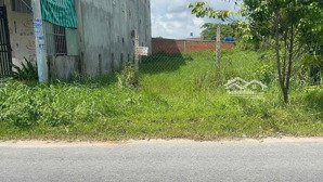 tôi có vài lô đất bán gấp đất mtđ phạm thị uẩn, p3, cao lãnh, đồng tháp, gần trường thcs, 100m2 shr