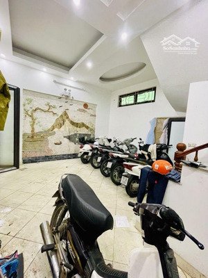 bán nhà ngõ 68 cầu giấy - trung tâm cầu giấy dt 30m - ngõ 3 gác, thoáng rộng