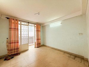 gấp định cư giảm 500tr! gả gấp nhà 2 tầng btct, 50m2 , hẻm 4.5m, ko quy hoạch chỉ 6.3ty.