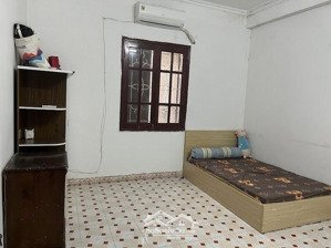 có phòng trọ cho thuê, diện tích 12 - 16m2. gần đh bk, kt, xd, qtkd