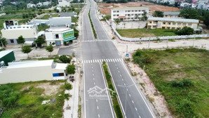 trung tâm thị trấn sông vệ, mặt tiền đường 32m võ văn kiệt , 6x 19,2 = 115.5 m2 giá 1.3t
