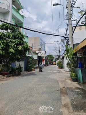 nhỉnh 4 tỷ ngay eon tân phú 43/ đoàn giỏi phường sơn kỳ quận tân phú dt 4x12 khu vực sầm uất