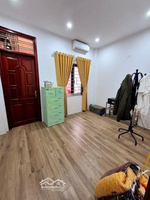 bán nhà khương trung , thanh xuân 36m 5 tầng, lô góc, ở ngay, 20m ra phố.giá 8 tỷ. lh 