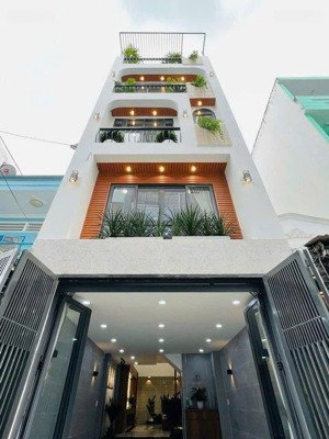 tôi bán nhà kì đồng - quận 3 giá 4tỷ5/74,9m2. gần bệnh viện mắt quốc tế. cho thuê 26tr tháng