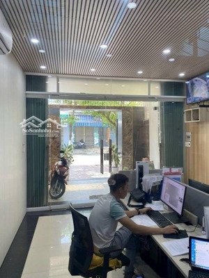 bán nhà 4 tầng 2 mặt tiền lý triện , thiết kế đẹp và hiện đại, khu vực sầm uất thanh khê