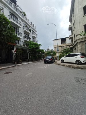 bán nhà liền kề green park vĩnh hưng | 80m 5 tầng mặt tiền 5m | ô tô vào nhà giá 23.9 tỷ